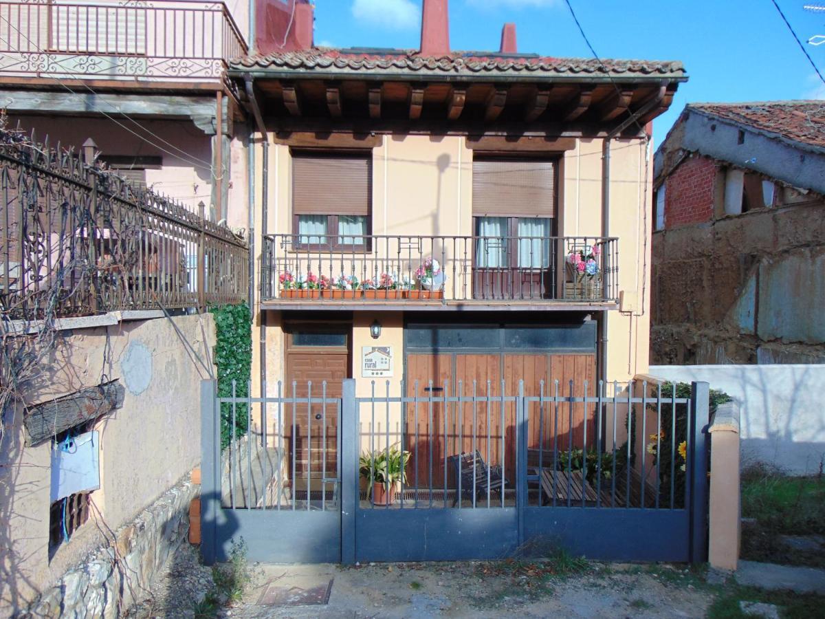 Villa Riaza Exterior foto